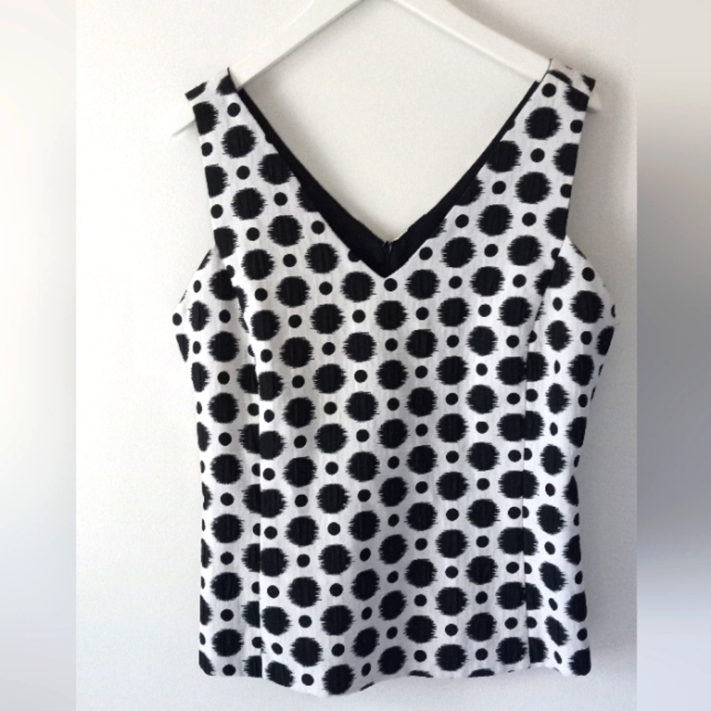 ∆ Ronen Chen Double-V Neck Sleeveless Top -Ronen Chen Size: 3, USA Size: 10